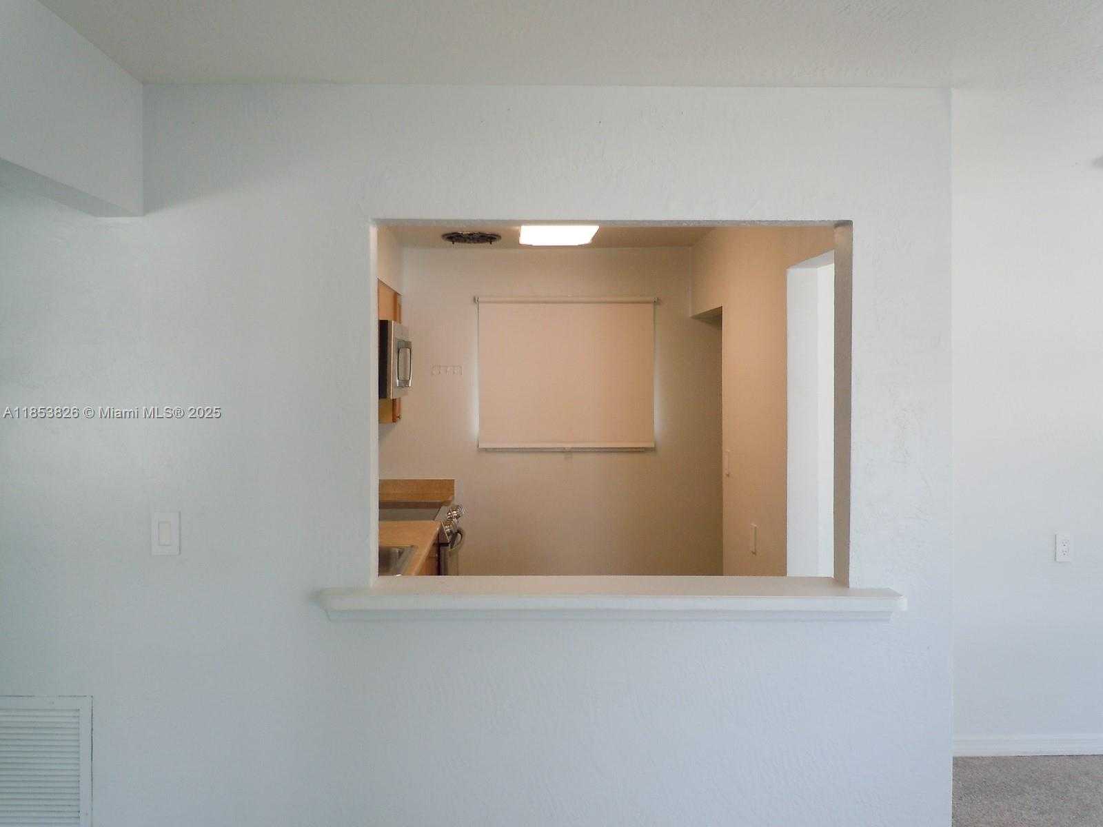 Small Image of 2124 TAYLOR ST #., Hollywood Number 3