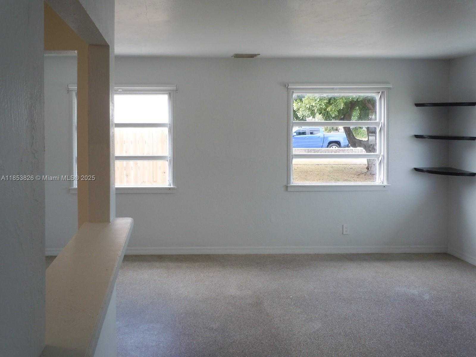 Small Image of 2124 TAYLOR ST #., Hollywood Number 34