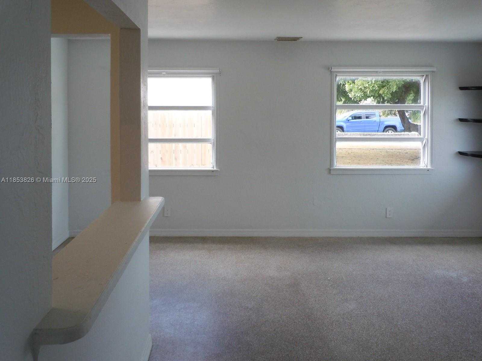 Small Image of 2124 TAYLOR ST #., Hollywood Number 35