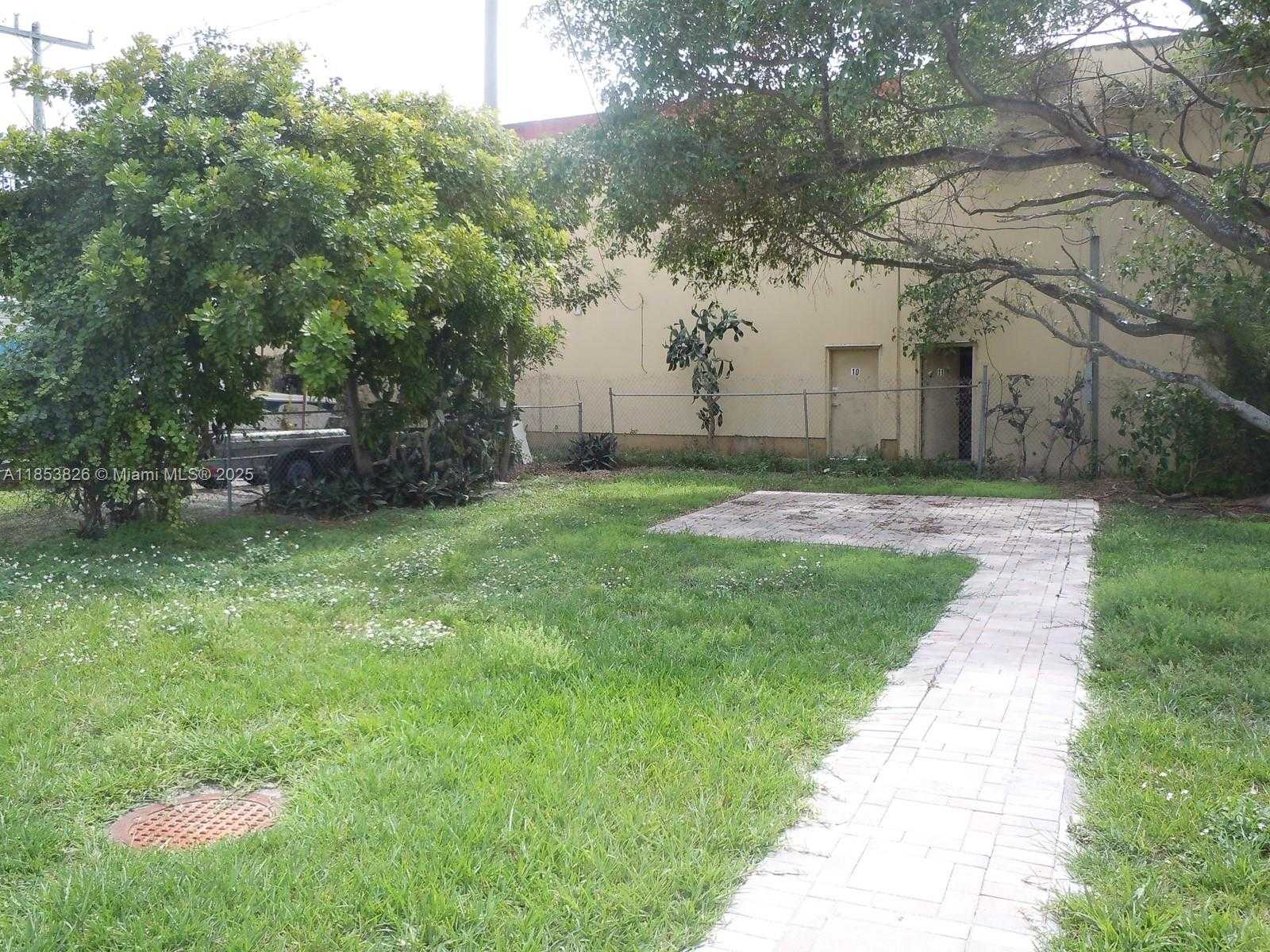 Small Image of 2124 TAYLOR ST #., Hollywood Number 36