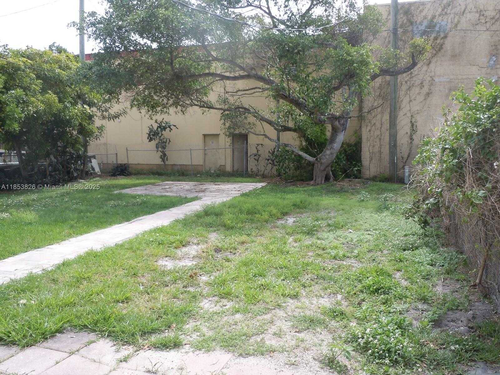 Small Image of 2124 TAYLOR ST #., Hollywood Number 38
