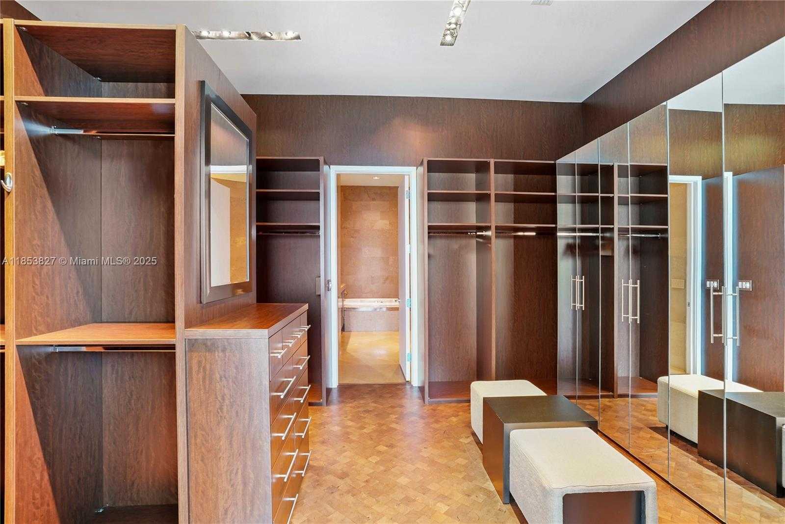 Small Image of 5959 COLLINS AVE #2007, Miami Beach Number 28
