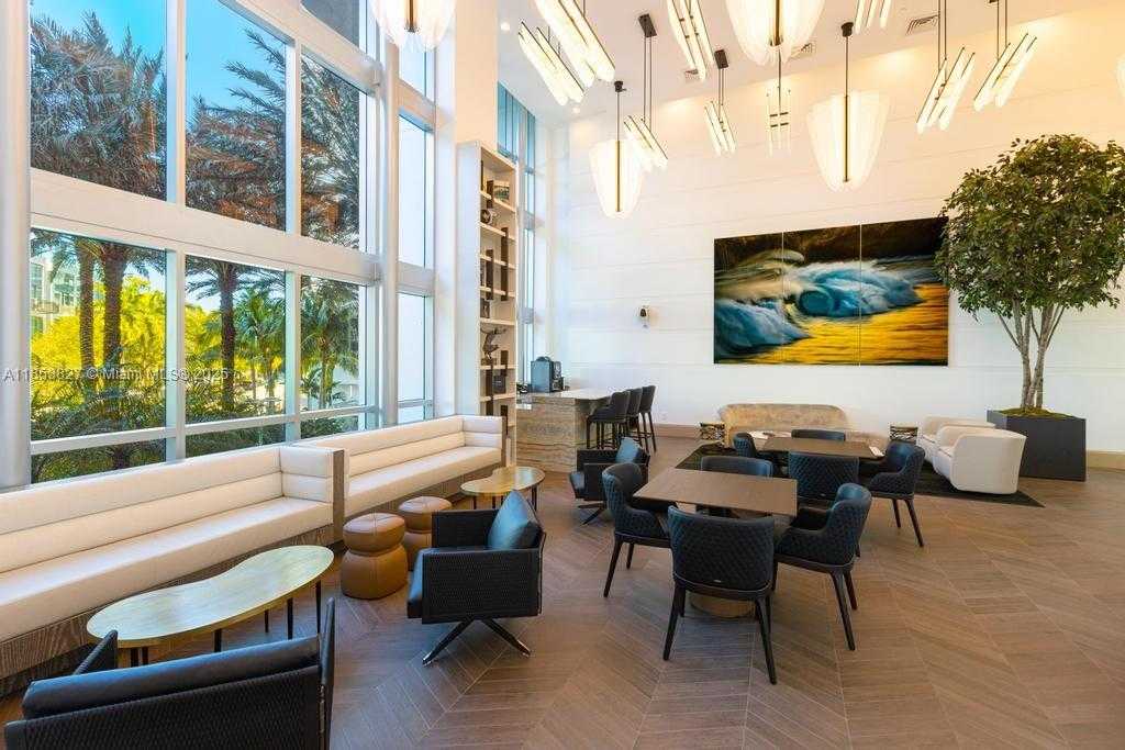 Small Image of 5959 COLLINS AVE #2007, Miami Beach Number 46