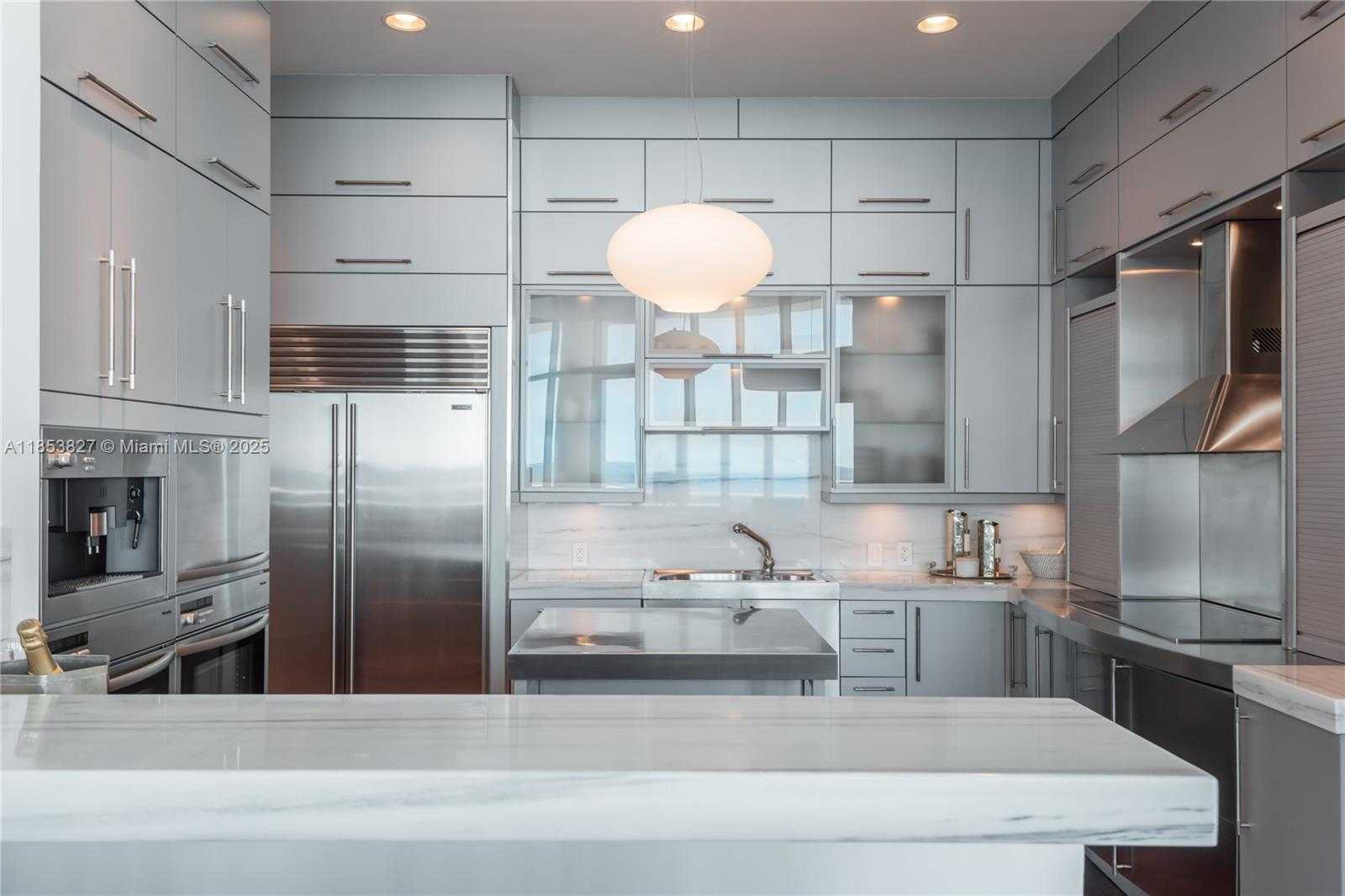 Small Image of 5959 COLLINS AVE #2007, Miami Beach Number 5