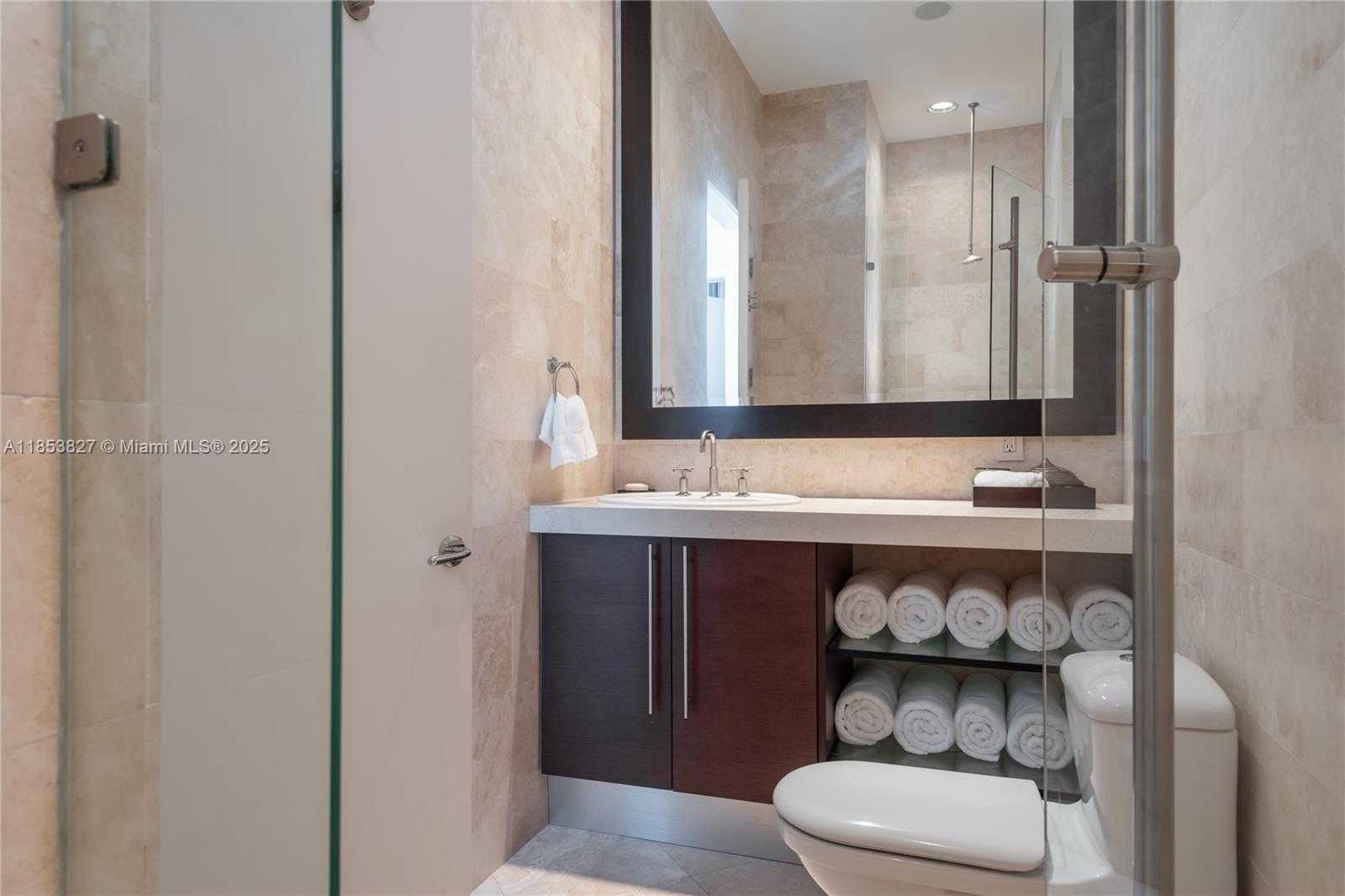 Small Image of 5959 COLLINS AVE #2007, Miami Beach Number 9