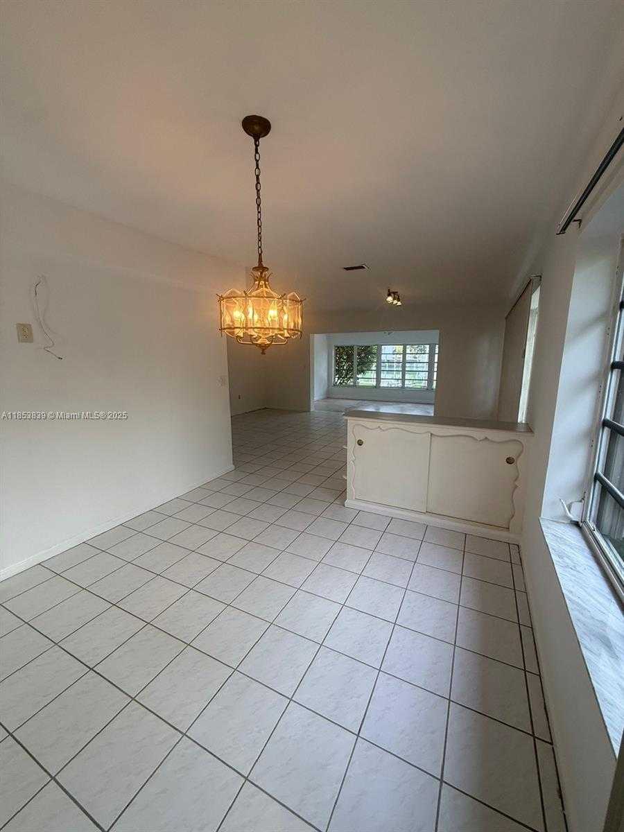 Small Image of 700 SOUTH SHORE DR #700, Miami Beach Number 15