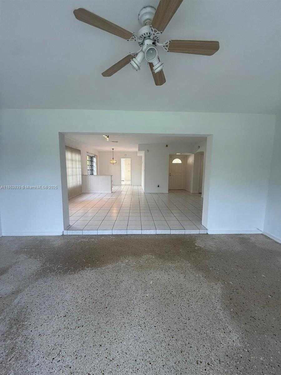 Small Image of 700 SOUTH SHORE DR #700, Miami Beach Number 17