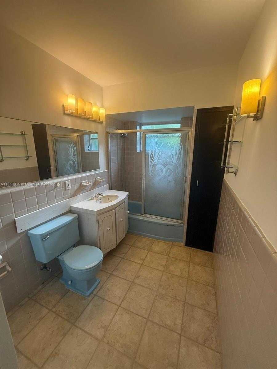 Small Image of 700 SOUTH SHORE DR #700, Miami Beach Number 18