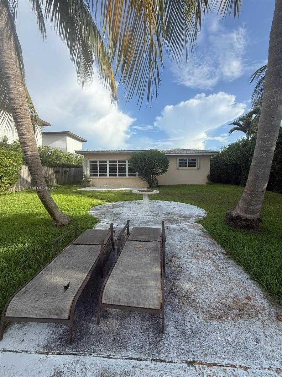 Small Image of 700 SOUTH SHORE DR #700, Miami Beach Number 6