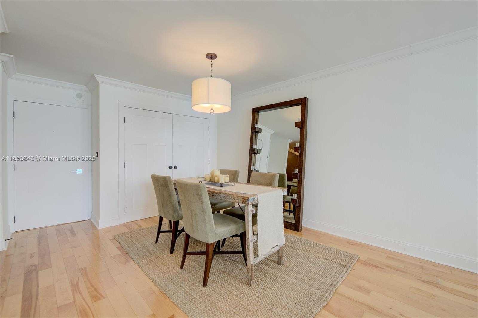 Small Image of 6770 INDIAN CREEK DR #12A, Miami Beach Number 16