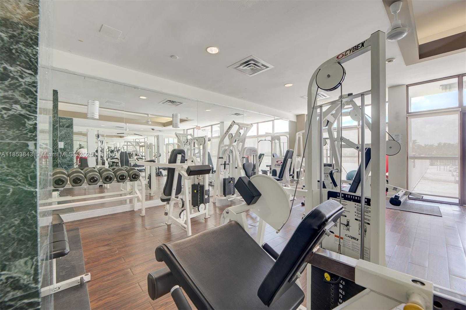 Small Image of 6770 INDIAN CREEK DR #12A, Miami Beach Number 8