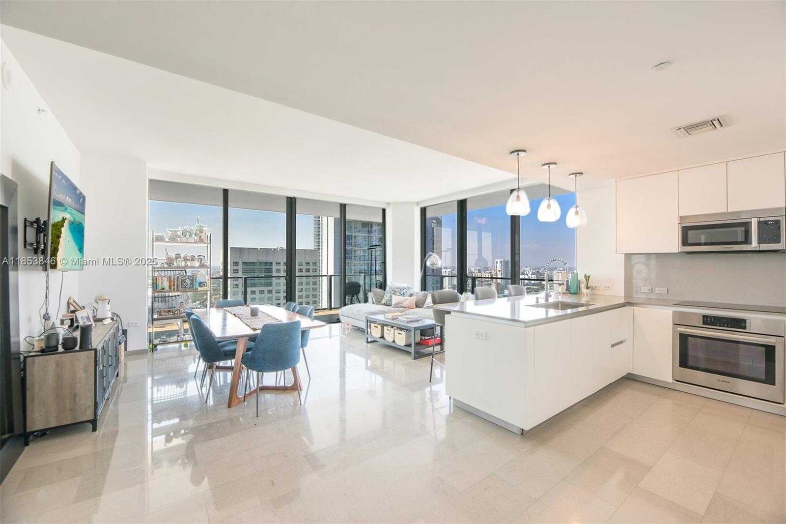Small Image of 88 SOUTH WEST 7TH ST #2312, Miami Number 4