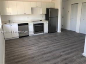 Small Image of 810 7TH ST #208, Miami Beach Number 8