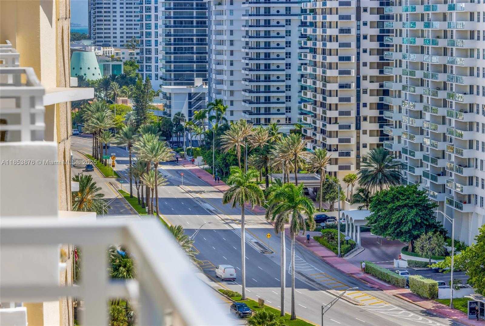 Small Image of 5600 COLLINS AVE #9B, Miami Beach Number 2