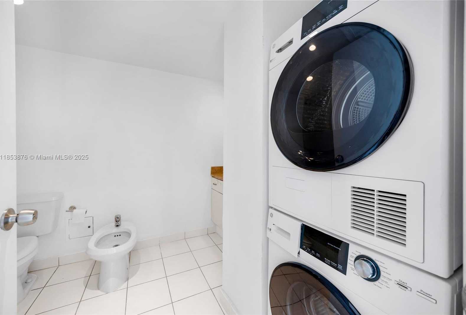 Small Image of 5600 COLLINS AVE #9B, Miami Beach Number 20