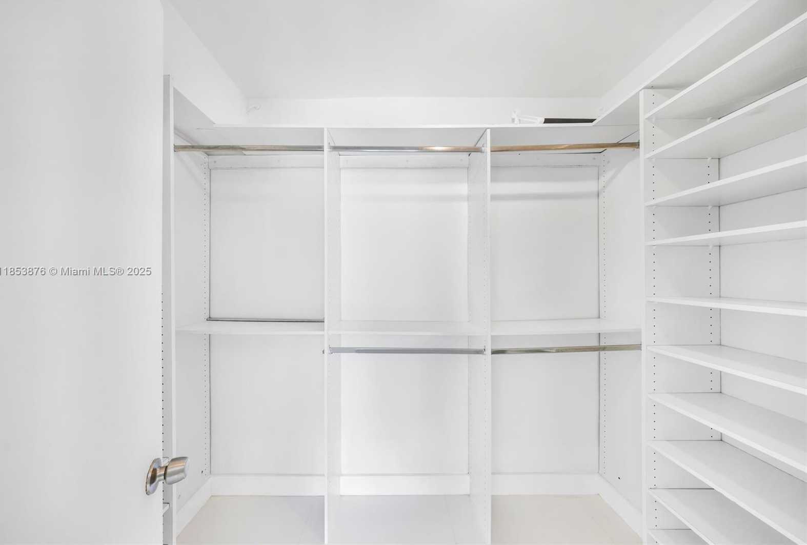 Small Image of 5600 COLLINS AVE #9B, Miami Beach Number 23