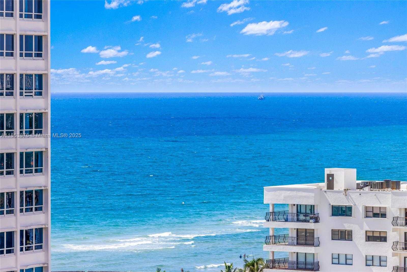 Small Image of 5600 COLLINS AVE #9B, Miami Beach Number 3