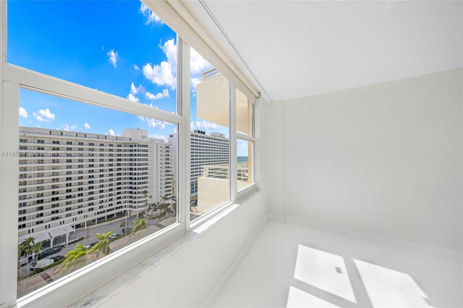 Small Image of 5600 COLLINS AVE #9B, Miami Beach Number 9