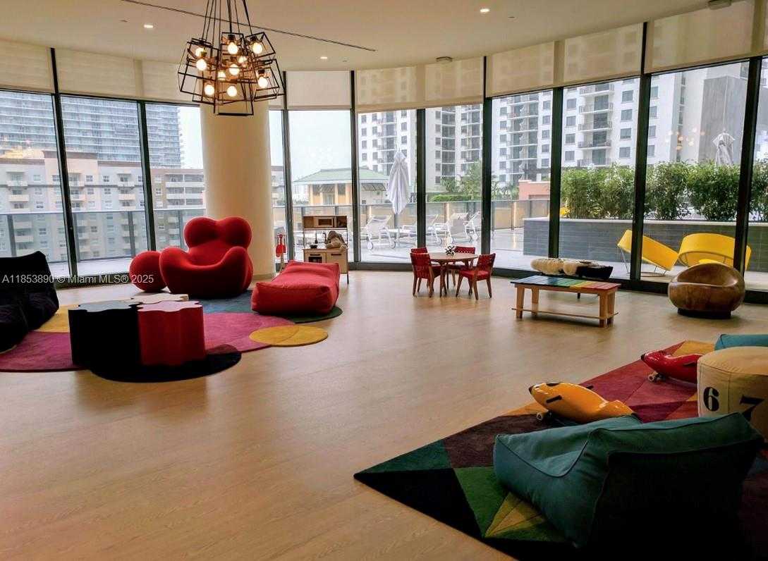 Small Image of 45 SOUTH WEST 9TH ST #2510, Miami Number 15