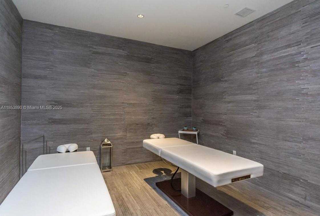 Small Image of 45 SOUTH WEST 9TH ST #2510, Miami Number 19