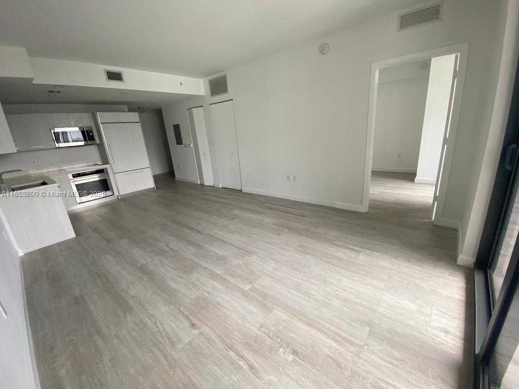 Small Image of 45 SOUTH WEST 9TH ST #2510, Miami Number 24