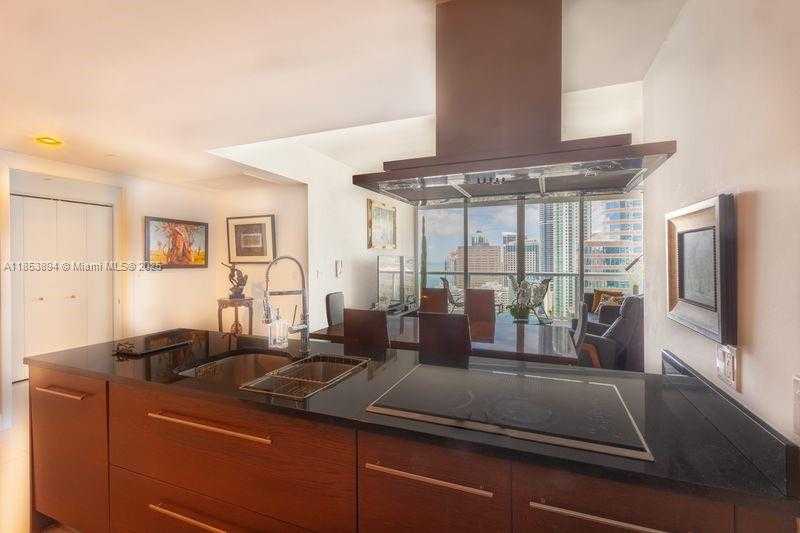 Small Image of 495 BRICKELL AVE #2911, Miami Number 10