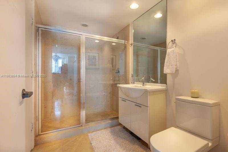 Small Image of 495 BRICKELL AVE #2911, Miami Number 23