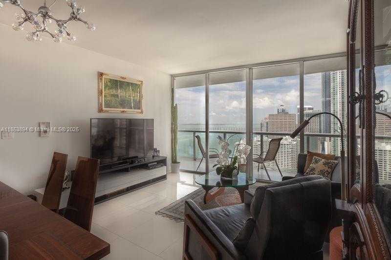 Small Image of 495 BRICKELL AVE #2911, Miami Number 6