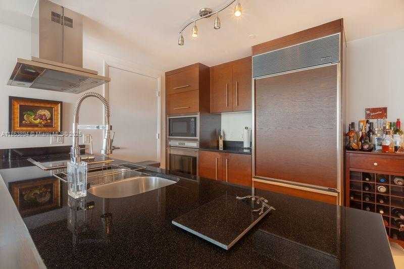 Small Image of 495 BRICKELL AVE #2911, Miami Number 9