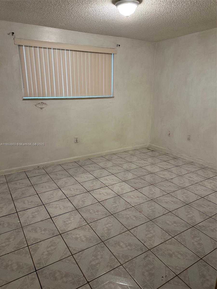 Small Image of 11309 SOUTH WEST 200TH ST #112-C, Miami Number 4