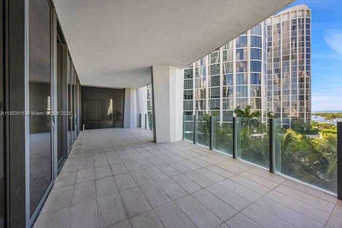 Small Image of 2831 SOUTH BAYSHORE DR #702, Miami Number 24