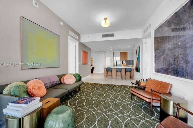 Small Image of 2831 SOUTH BAYSHORE DR #702, Miami Number 4