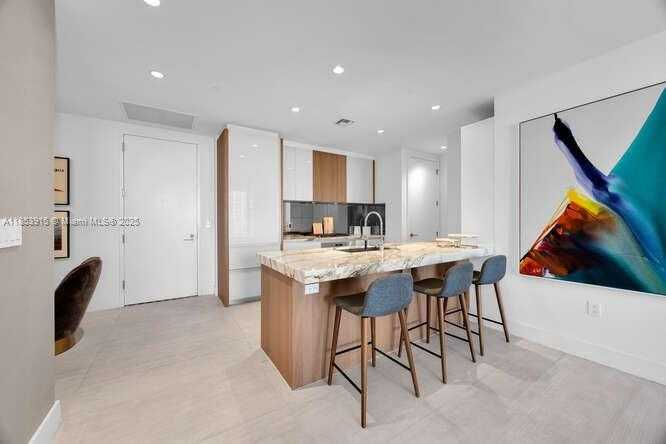 Small Image of 2831 SOUTH BAYSHORE DR #702, Miami Number 9