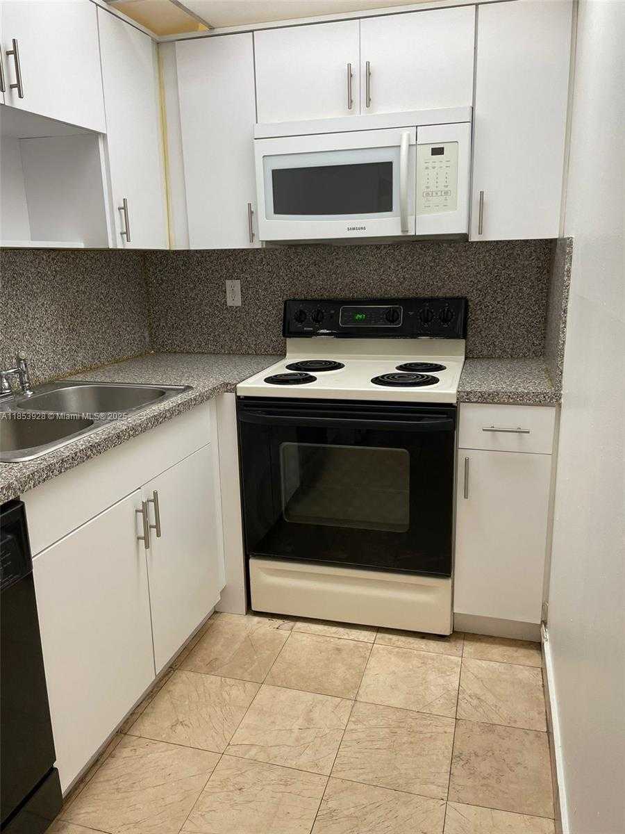 Small Image of 4721 NORTH WEST 7TH ST #305-12, Miami Number 8