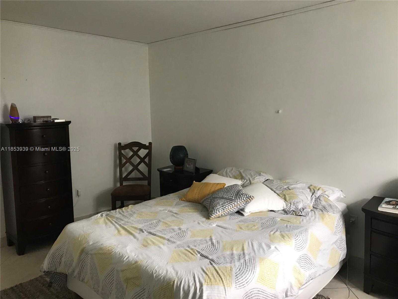 Small Image of 1075 93RD ST #404, Bay Harbor Islands Number 4