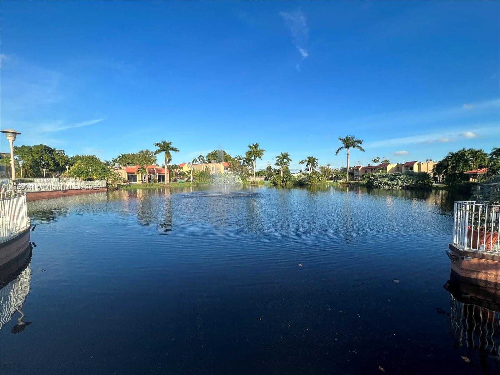 Small Image of 5231 GENEVA WAY #303, Doral Number 2