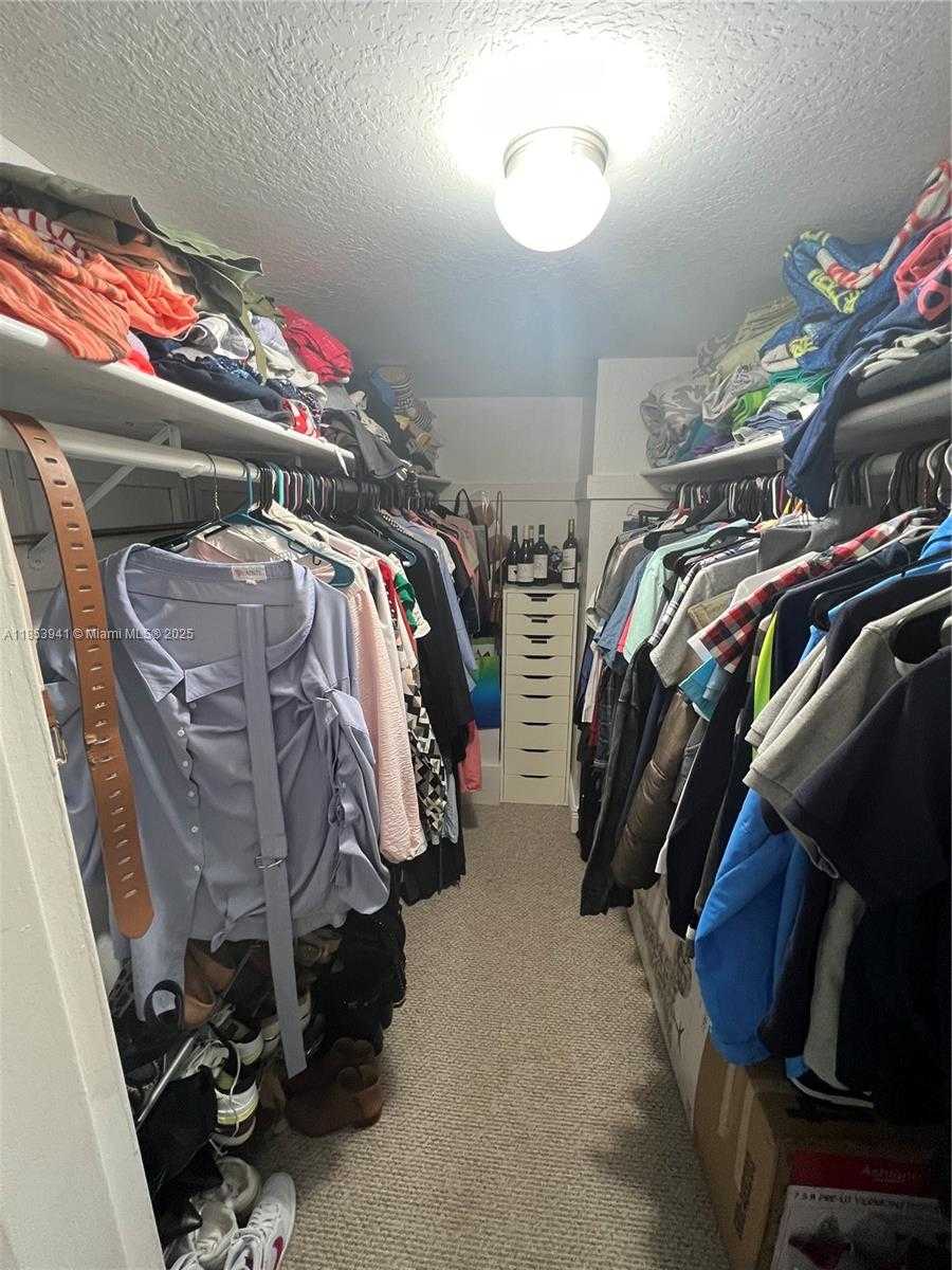 Small Image of 5231 GENEVA WAY #303, Doral Number 26