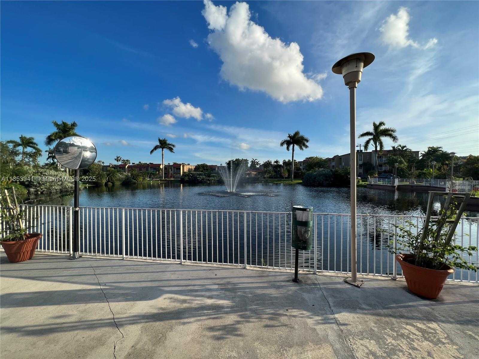 Small Image of 5231 GENEVA WAY #303, Doral Number 36