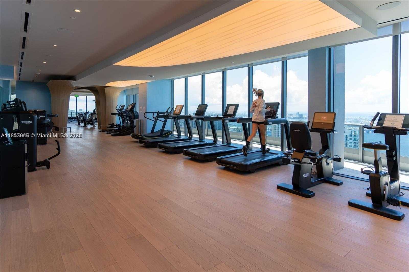 Small Image of 1000 BRICKELL PLZ #4703, Miami Number 10