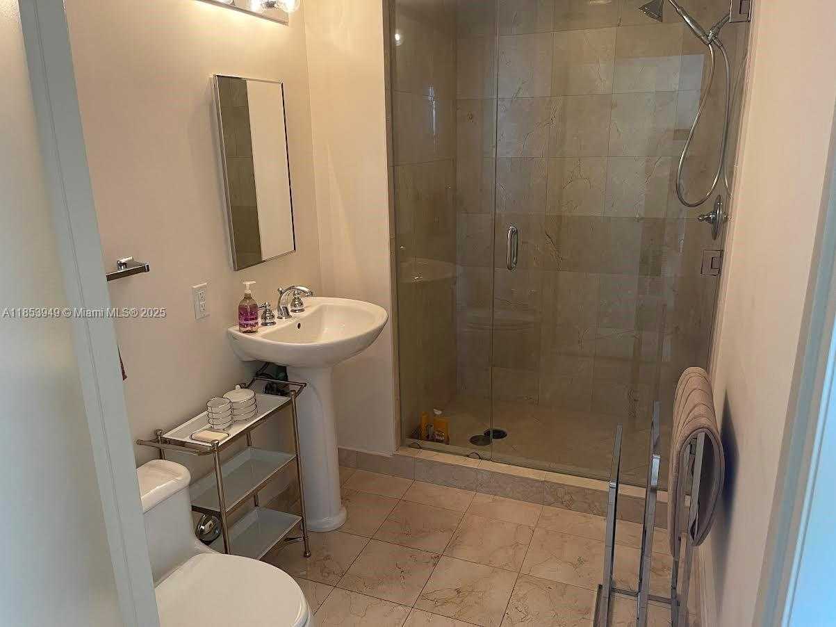 Small Image of 6365 COLLINS AVE #3404, Miami Beach Number 9