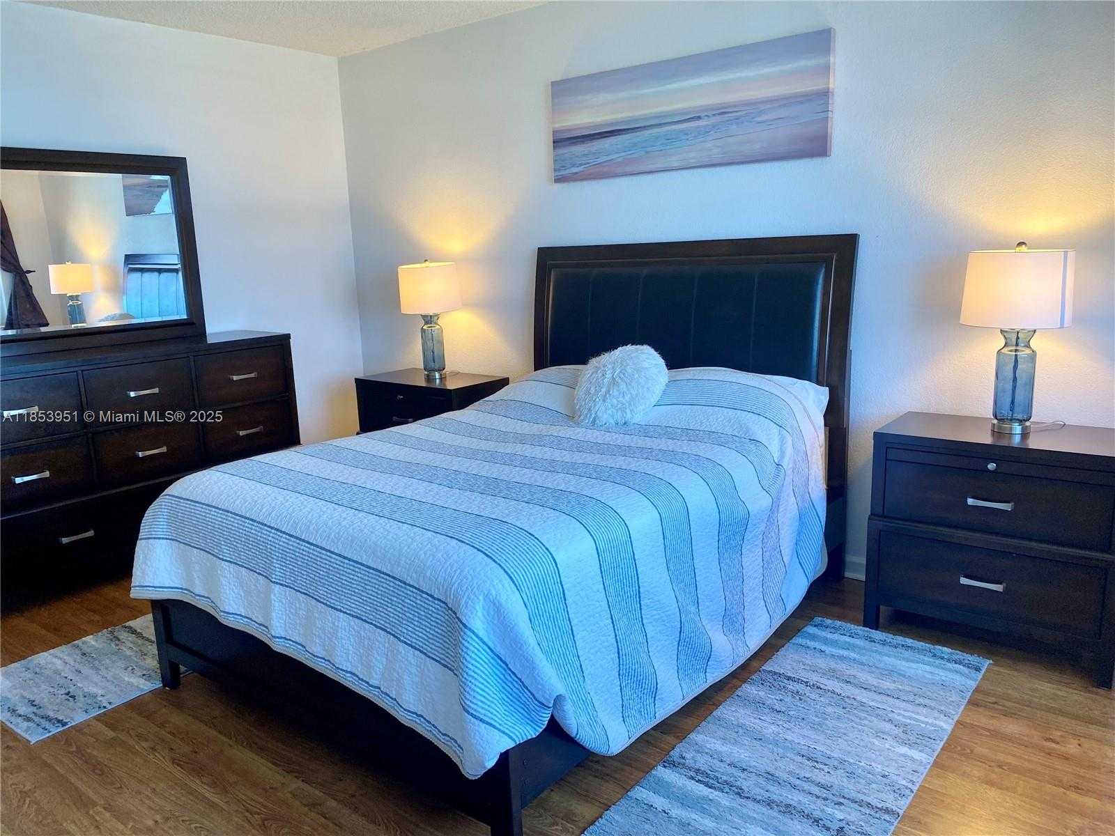 Small Image of 2501 SOUTH OCEAN DR #828, Hollywood Number 2