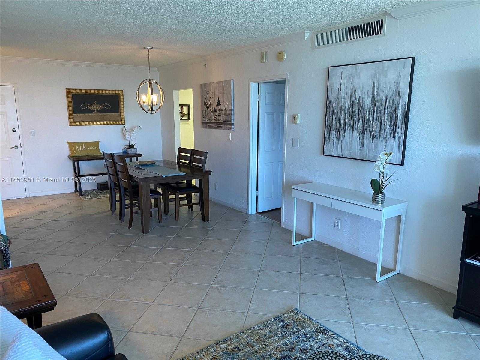 Small Image of 2501 SOUTH OCEAN DR #828, Hollywood Number 6