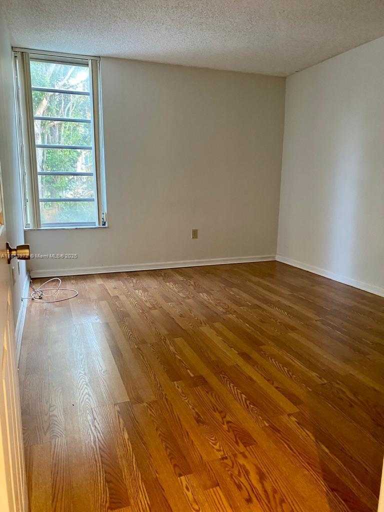 Small Image of 8810 FONTAINEBLEAU BLVD #214, Miami Number 7