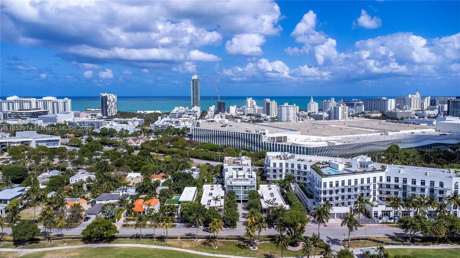 Small Image of 2021 MERIDIAN AVE #11, Miami Beach Number 20