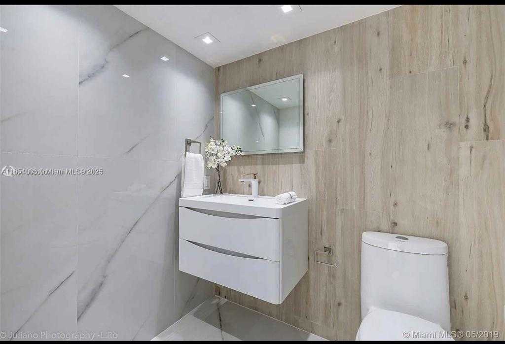 Small Image of 7601 EAST TREASURE DR #707, North Bay Village Number 18