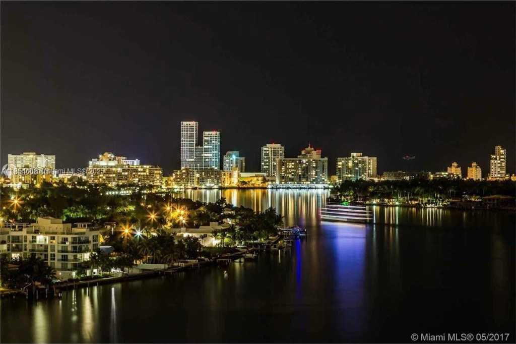 Small Image of 7601 EAST TREASURE DR #707, North Bay Village Number 21