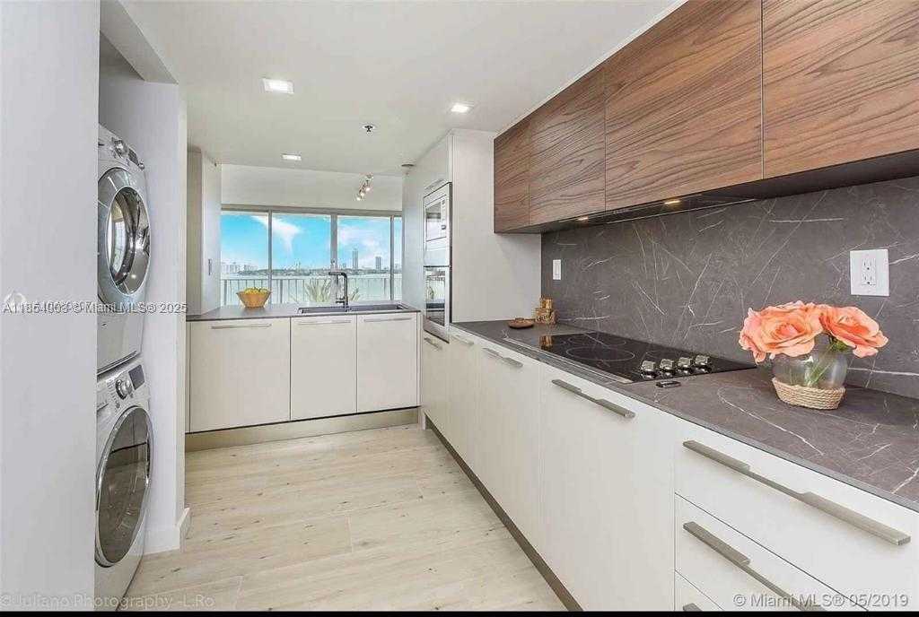 Small Image of 7601 EAST TREASURE DR #707, North Bay Village Number 22