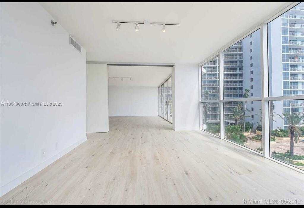Small Image of 7601 EAST TREASURE DR #707, North Bay Village Number 4