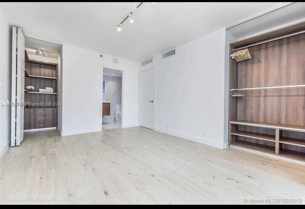 Small Image of 7601 EAST TREASURE DR #707, North Bay Village Number 7