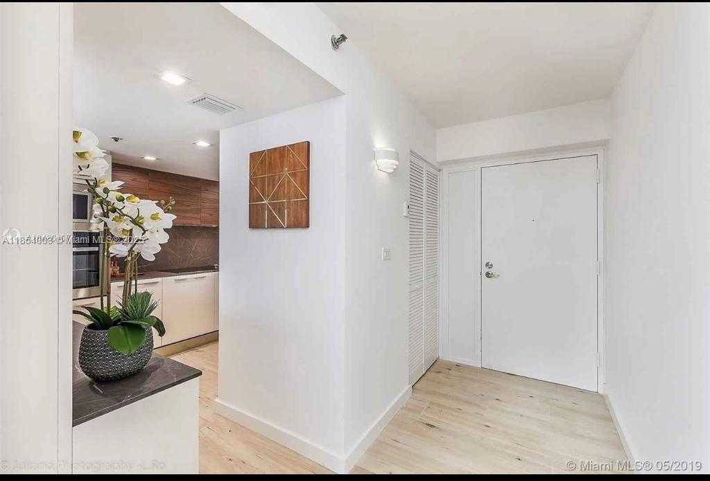 Small Image of 7601 EAST TREASURE DR #707, North Bay Village Number 8